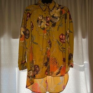 Free People Champs De Fleurs button down tunic
Sz XS runs big